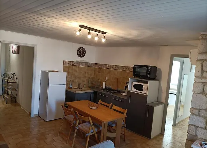 아파트 Situe Au Coeur De Lansargues
